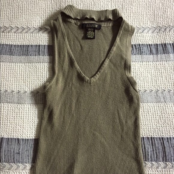 Crop top - Picture 2 of 2